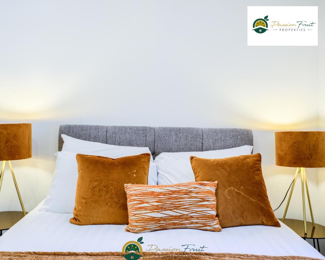 3 Bedroom Coventry House By Passionfruitproperties With Free Wi-Fi, Large Garden And Driveway - 52Nrc المظهر الخارجي الصورة